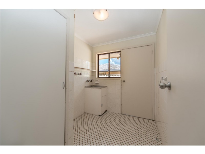 60 Surfers Avenue, Mermaid Waters QLD 4218