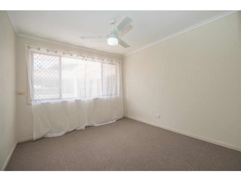 60 Surfers Avenue, Mermaid Waters QLD 4218