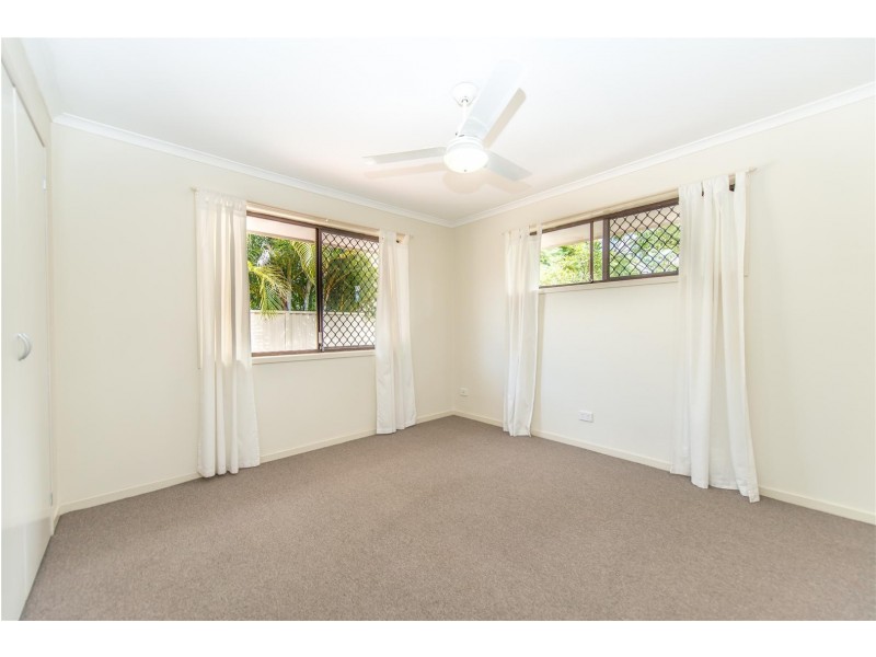 60 Surfers Avenue, Mermaid Waters QLD 4218