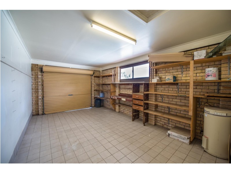 60 Surfers Avenue, Mermaid Waters QLD 4218