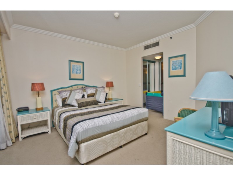 5 Palm Avenue, Surfers Paradise QLD 4217