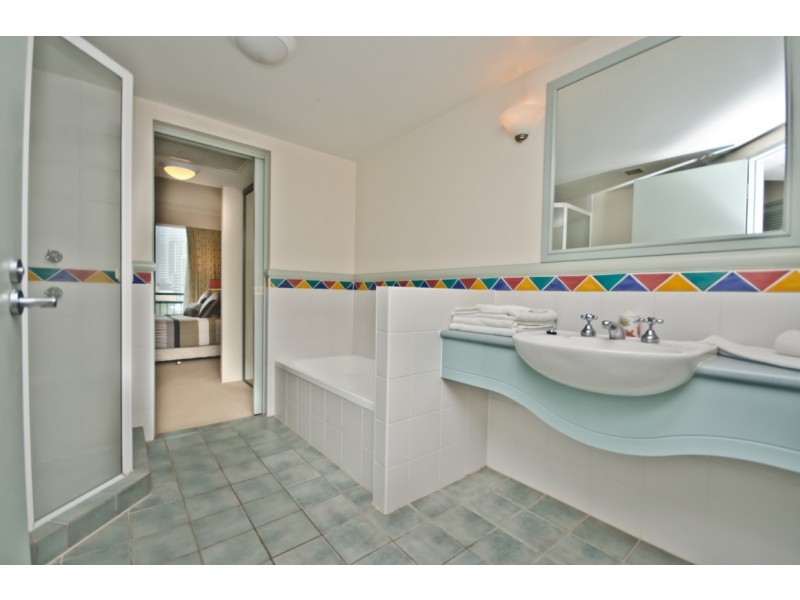 5 Palm Avenue, Surfers Paradise QLD 4217