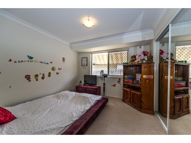 8 Banff Crt, Robina QLD 4226