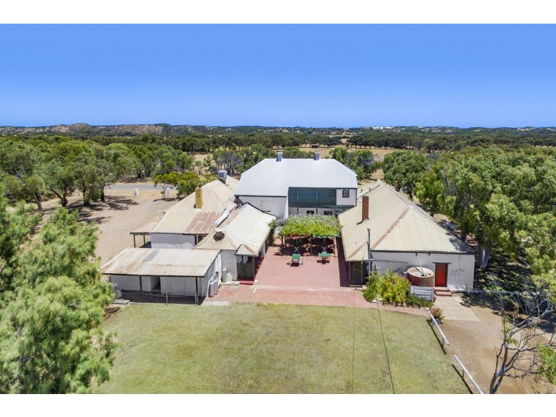 338 Company Road, Greenough WA 6532