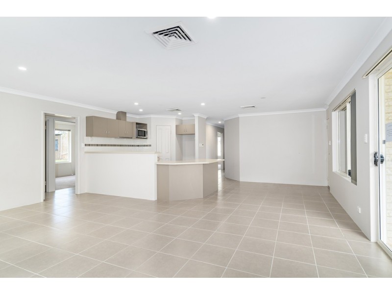 249A Sixth Street, Wonthella WA 6530