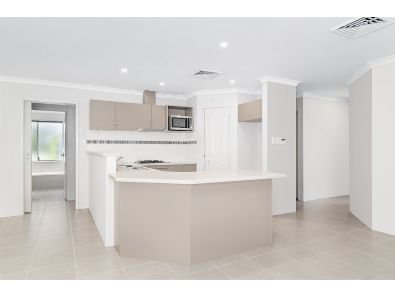 249A Sixth Street, Wonthella WA 6530