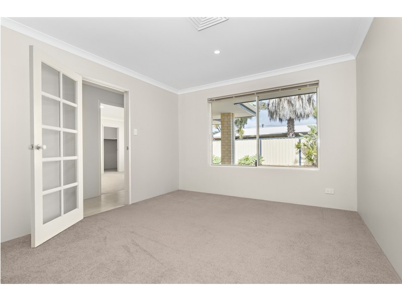 249A Sixth Street, Wonthella WA 6530