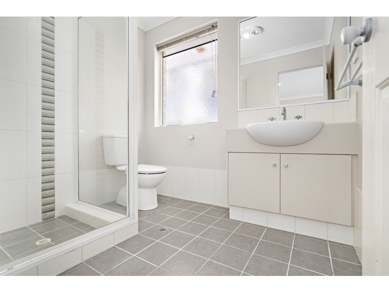 249A Sixth Street, Wonthella WA 6530