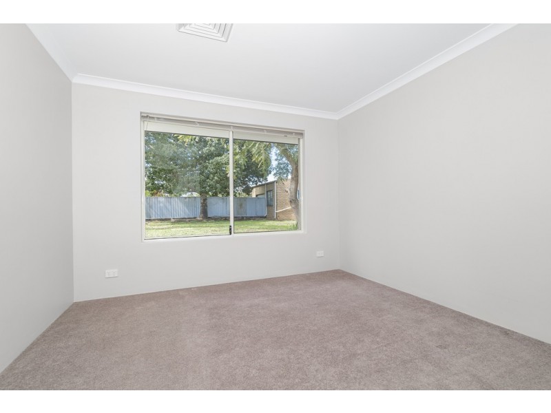 249A Sixth Street, Wonthella WA 6530