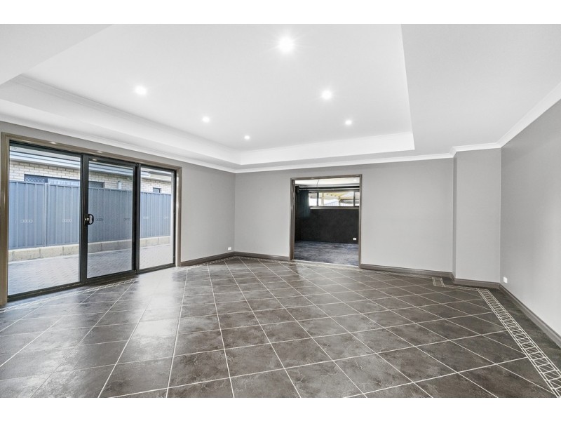 13 Sutherland Drive, Mount Tarcoola WA 6530