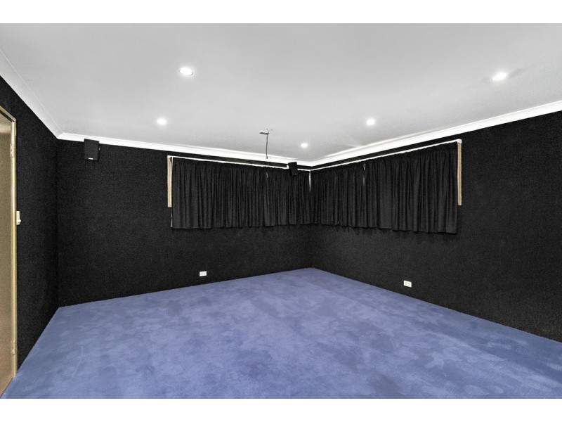 13 Sutherland Drive, Mount Tarcoola WA 6530