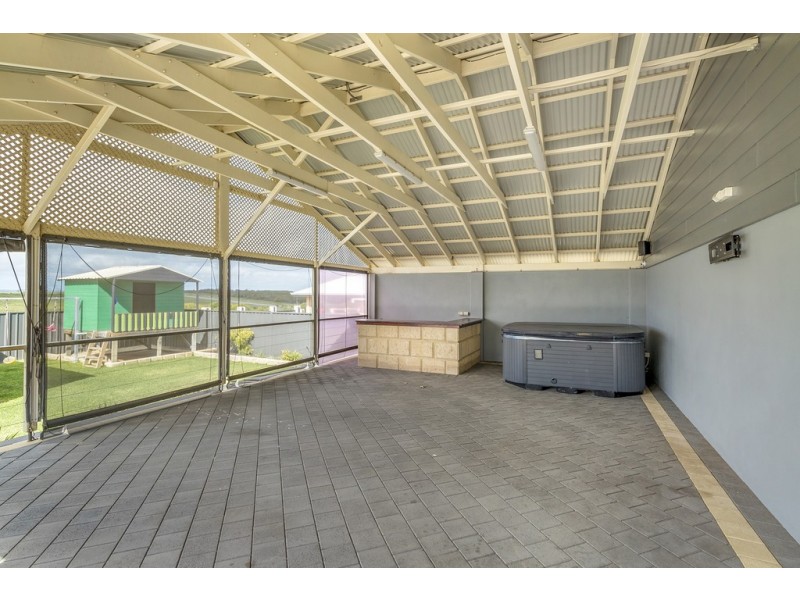 13 Sutherland Drive, Mount Tarcoola WA 6530