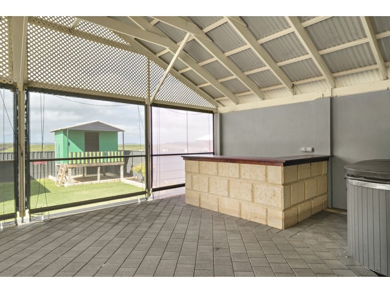 13 Sutherland Drive, Mount Tarcoola WA 6530