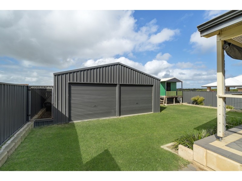 13 Sutherland Drive, Mount Tarcoola WA 6530