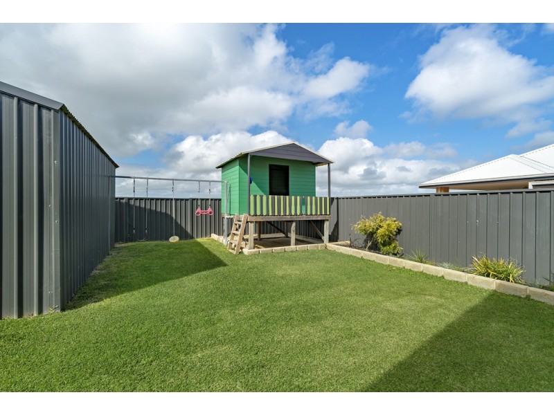 13 Sutherland Drive, Mount Tarcoola WA 6530