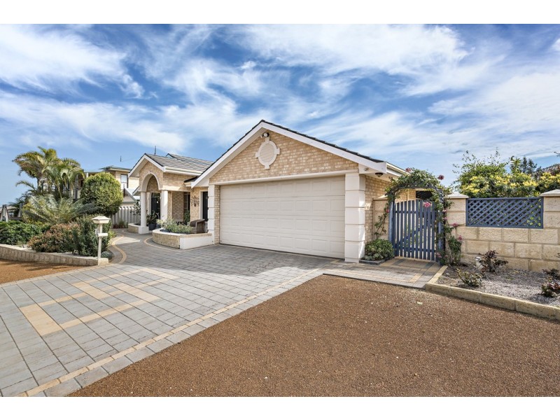 15 St George’s Close, Bluff Point WA 6530
