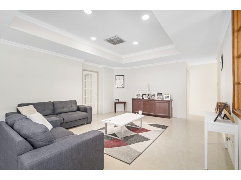 15 St George’s Close, Bluff Point WA 6530