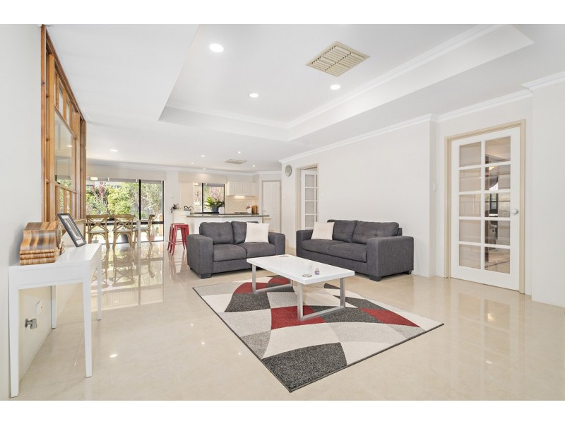 15 St George’s Close, Bluff Point WA 6530