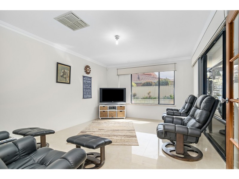 15 St George’s Close, Bluff Point WA 6530
