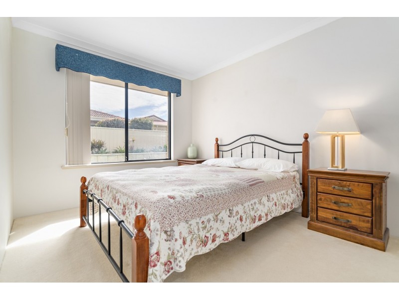 15 St George’s Close, Bluff Point WA 6530