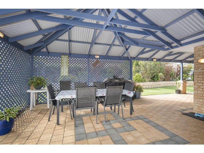 15 St George’s Close, Bluff Point WA 6530