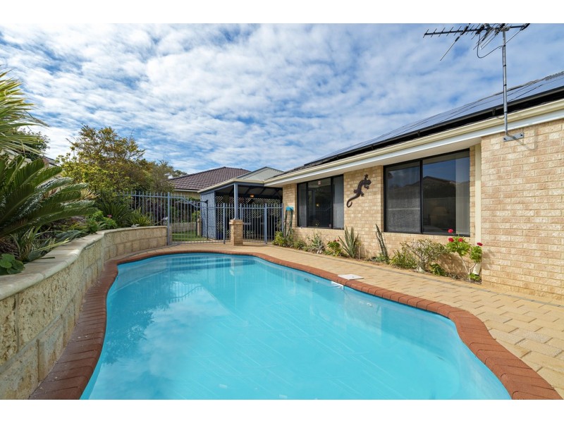 15 St George’s Close, Bluff Point WA 6530