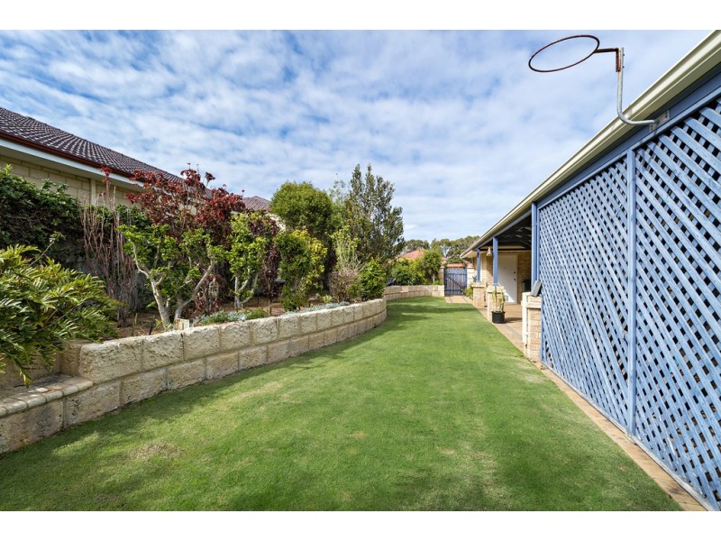 15 St George’s Close, Bluff Point WA 6530