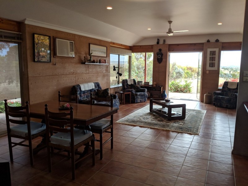 88 Eliza Shaw Drive, White Peak WA 6532