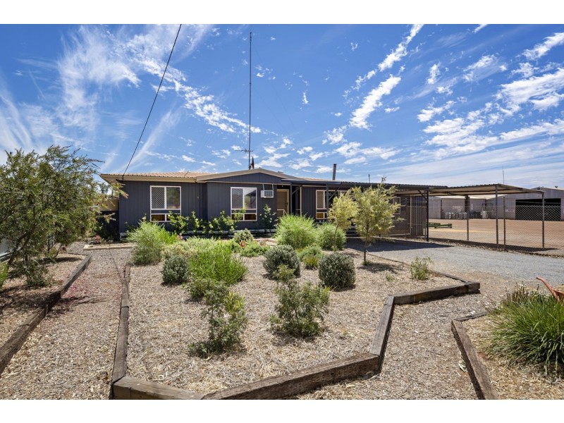 1A and 268 Mitchell Street, Mullewa WA 6630