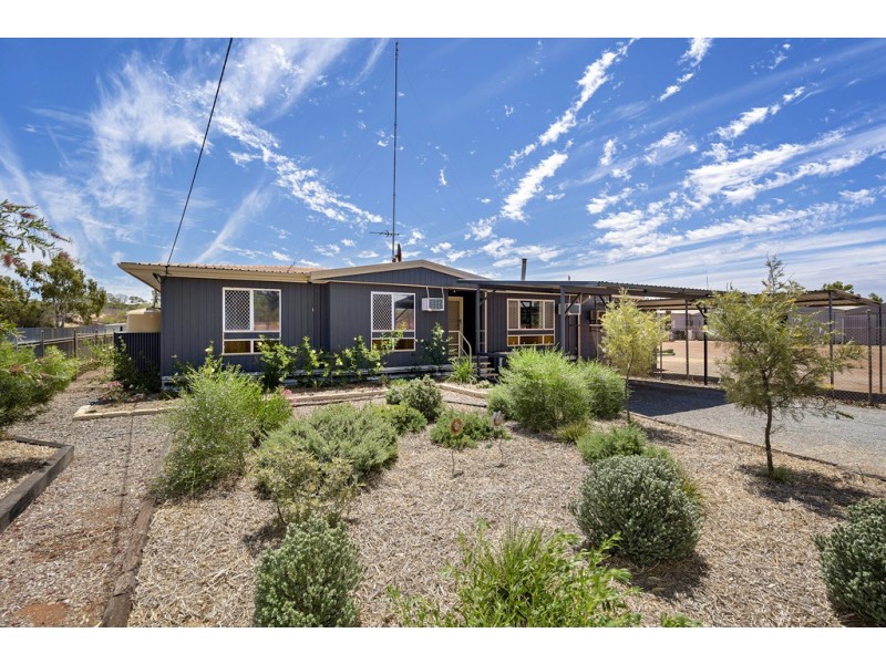 1A and 268 Mitchell Street, Mullewa WA 6630