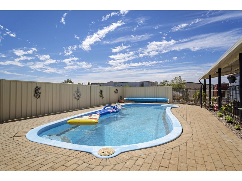 1A and 268 Mitchell Street, Mullewa WA 6630
