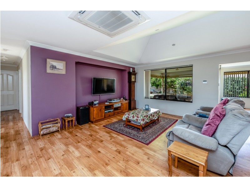 45 Wave Crest Circle, Drummond Cove WA 6532