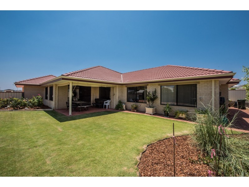 45 Wave Crest Circle, Drummond Cove WA 6532