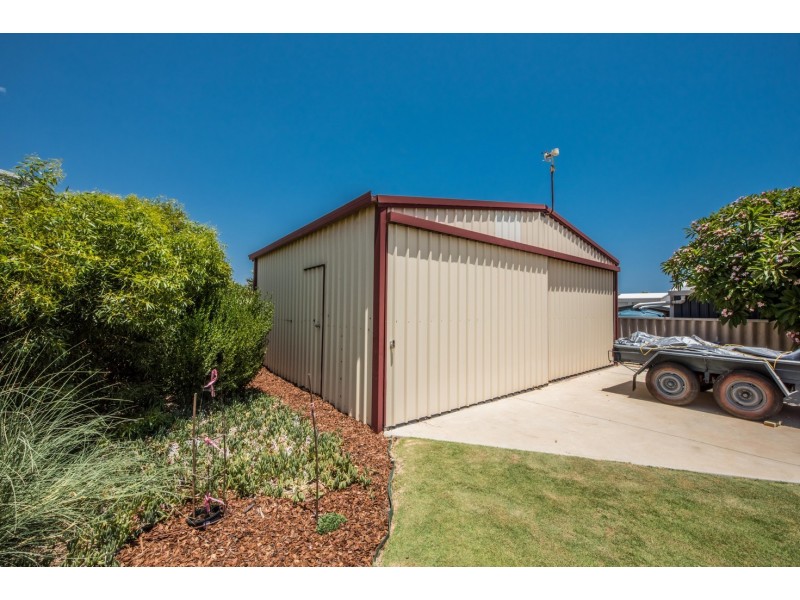 45 Wave Crest Circle, Drummond Cove WA 6532
