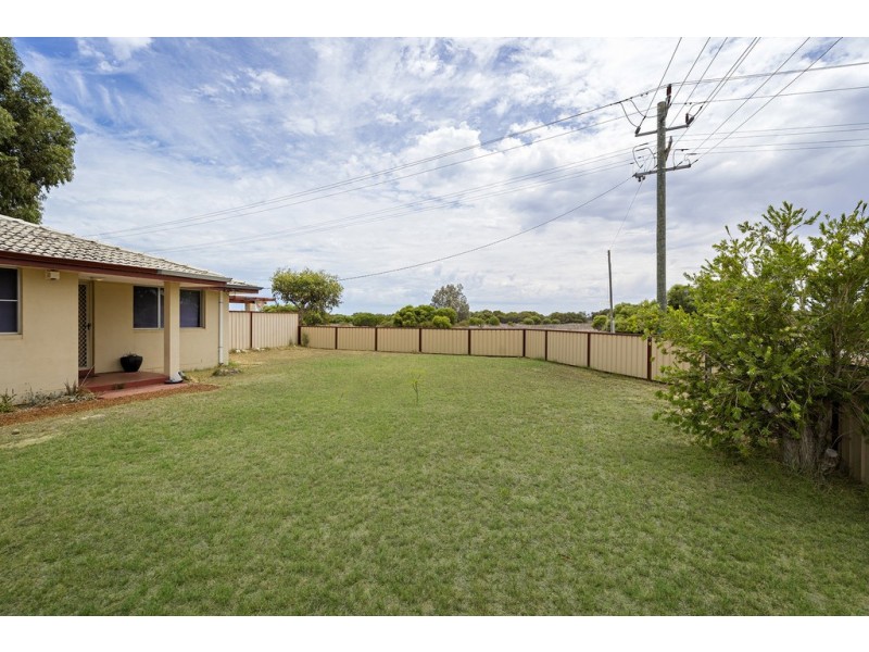 11 Melbourne Street, Waggrakine WA 6530