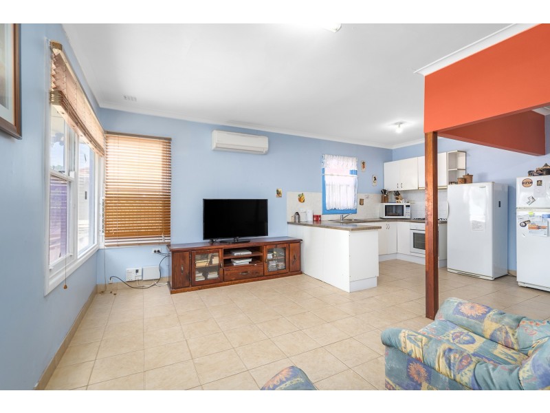 32 Cypress Street, Rangeway WA 6530