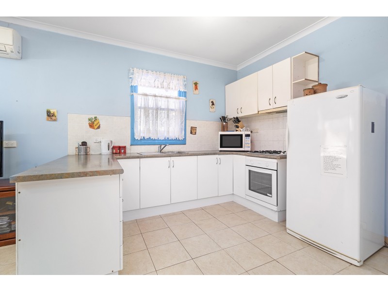 32 Cypress Street, Rangeway WA 6530