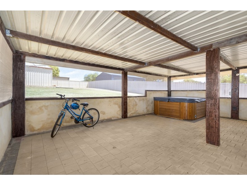 32 Cypress Street, Rangeway WA 6530