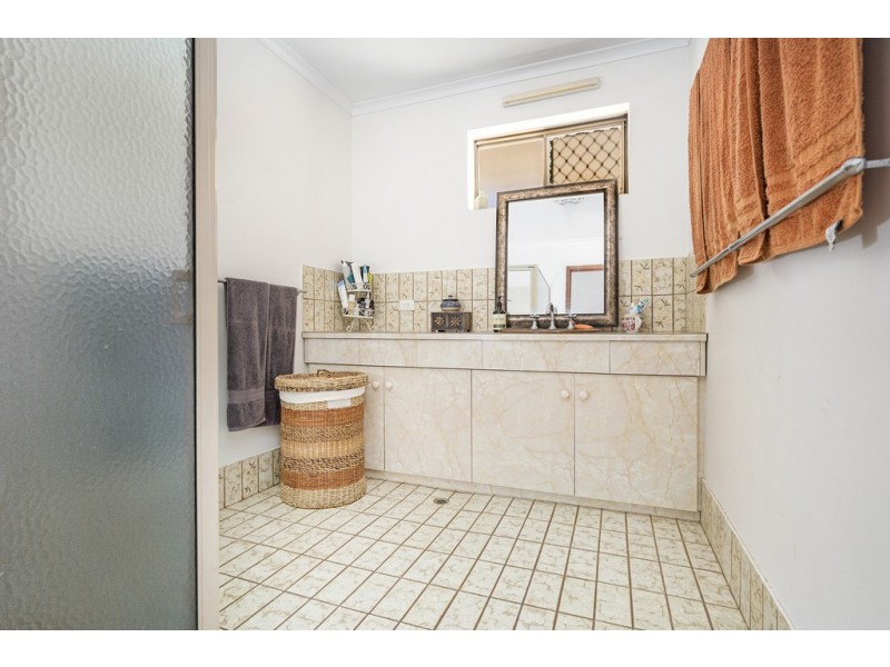 82 Bayview Street, Mount Tarcoola WA 6530