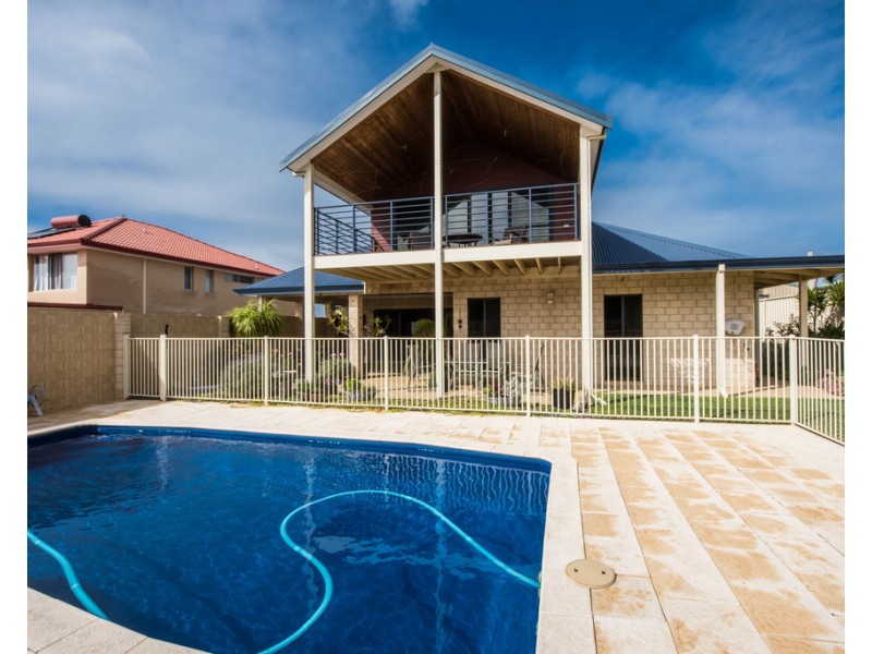 36 Columbus Boulevard, Wandina WA 6530