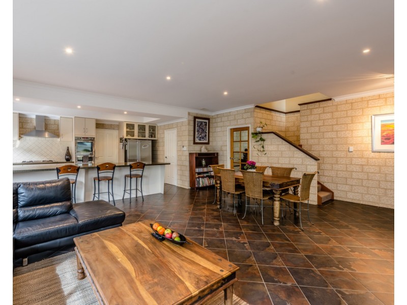 36 Columbus Boulevard, Wandina WA 6530