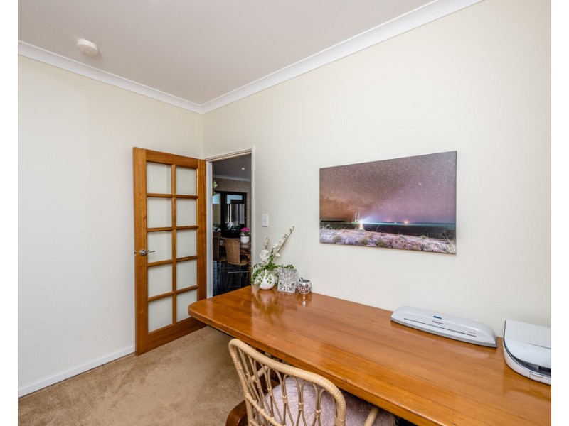 36 Columbus Boulevard, Wandina WA 6530