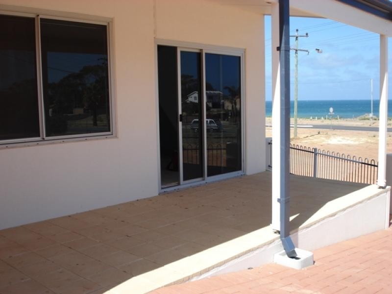 Unit 7/298 Chapman Road, Bluff Point WA 6530