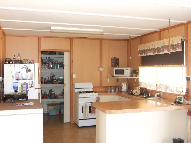 168 Bunter Way, Howatharra WA 6532