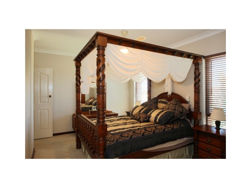 4 NIGEL CRESCENT, Tarcoola Beach WA 6530