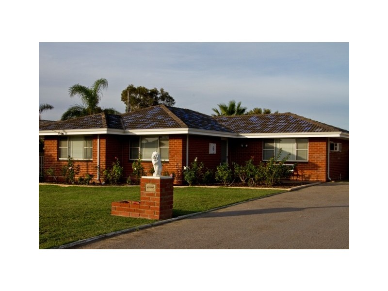 6 ROBINSON STREET, Spalding WA 6530