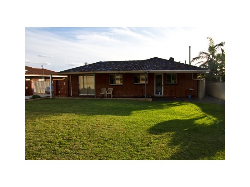 6 ROBINSON STREET, Spalding WA 6530