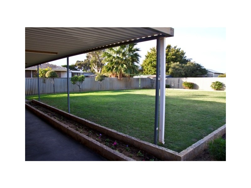 6 ROBINSON STREET, Spalding WA 6530