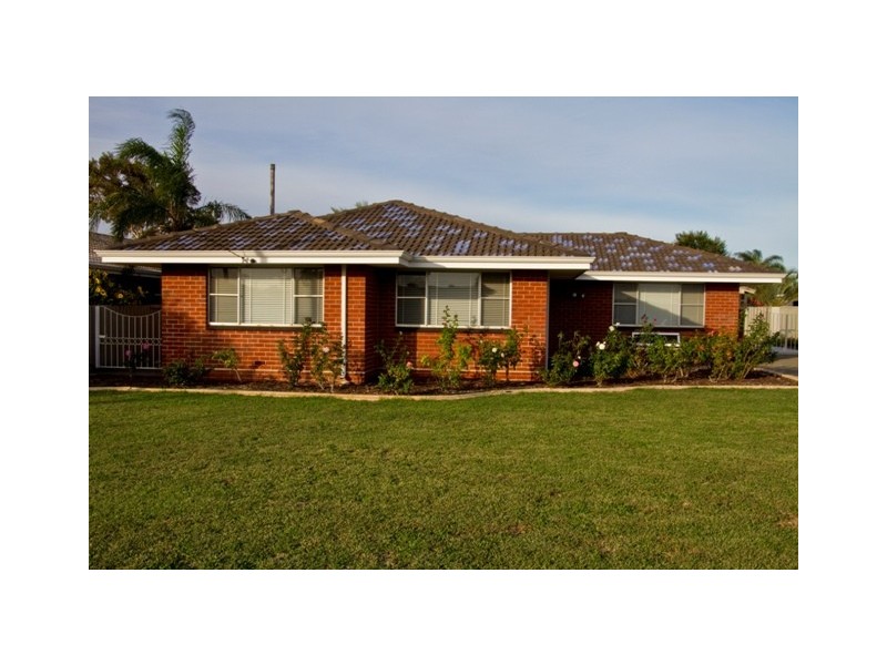 6 ROBINSON STREET, Spalding WA 6530