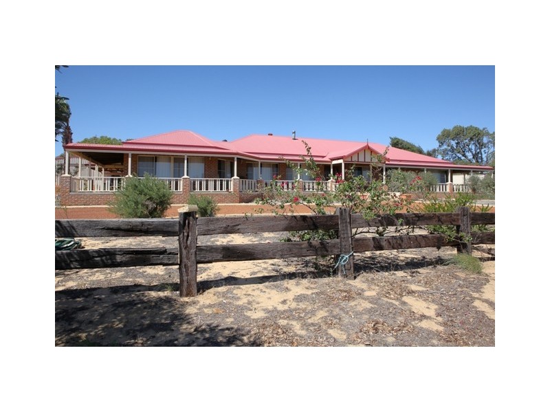 216 Cooper Street, Glenfield WA 6532